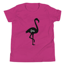 Laden Sie das Bild in den Galerie-Viewer, Flamingo - Youth Short Sleeve T-Shirt - Tres-Palma